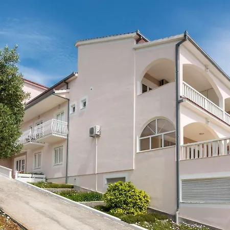 Studio Seget Vranjica 12499c Donji Seget